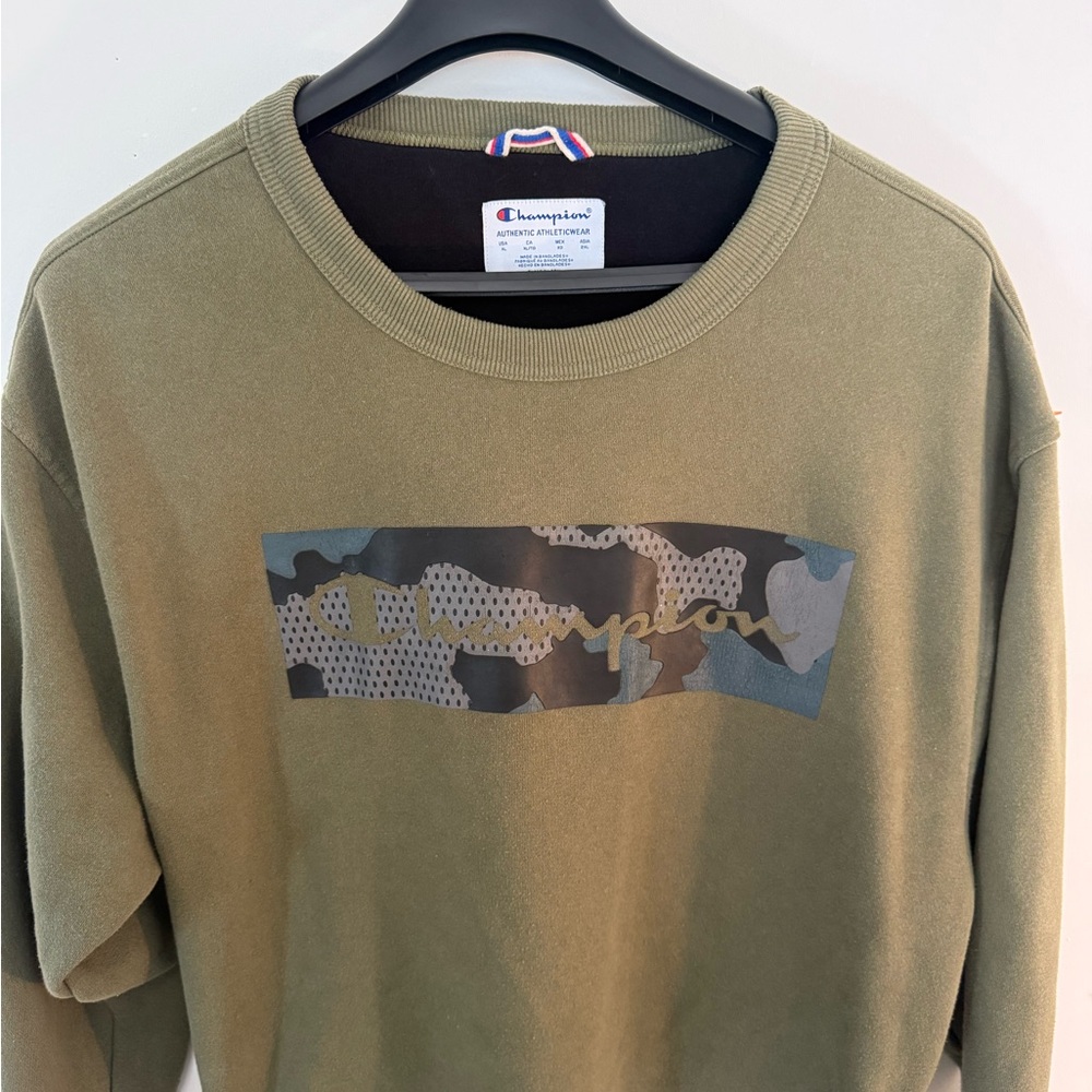 Champion Men's Camouflage Olive Crewneck Sweater